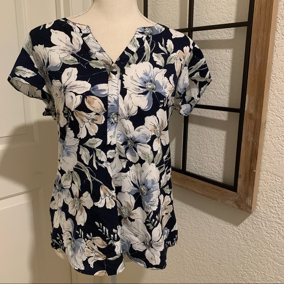 croft & barrow Tops - Croft & Barrow floral top size small